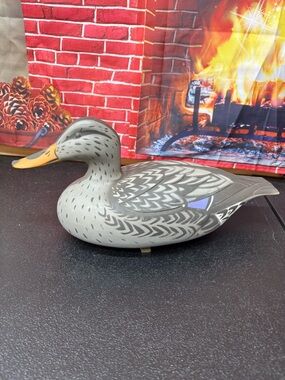 Vintage Victor D9 1967 Mallard duck decoy
